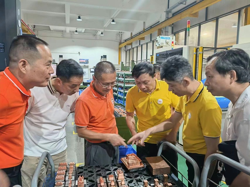 商會企業家參觀科華公司車間