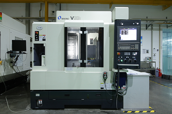 日本牧野加工中心 
